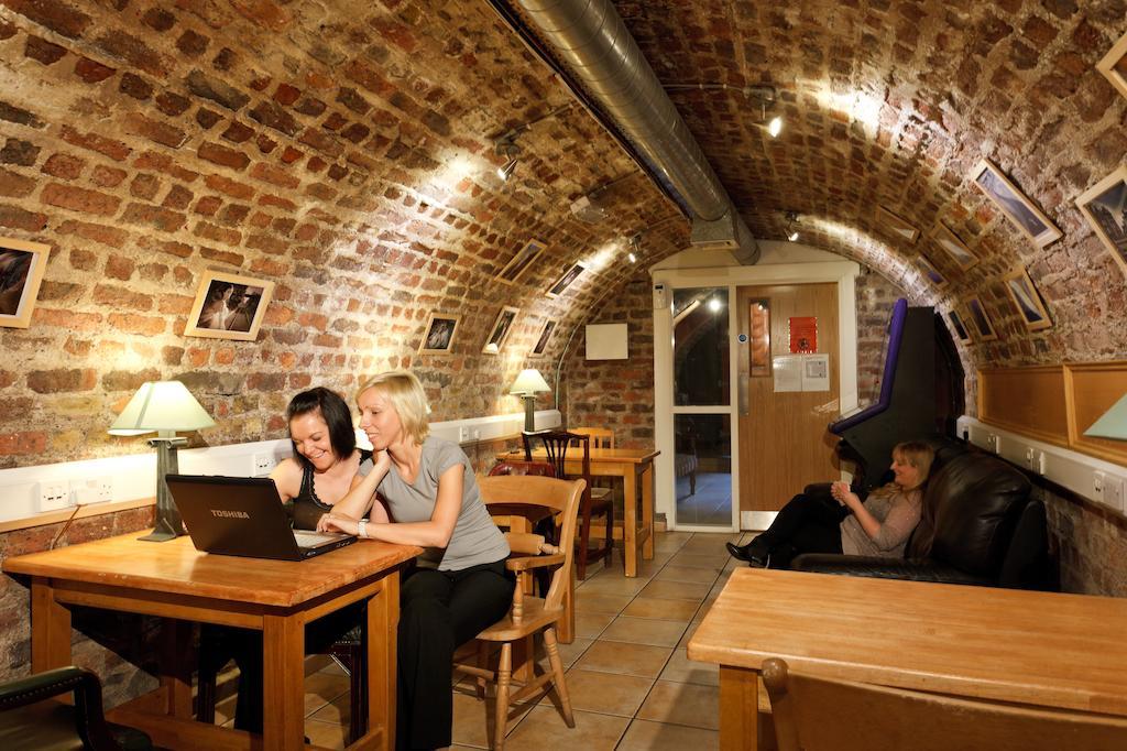 Isaacs Hostel Dublin Zewnętrze zdjęcie